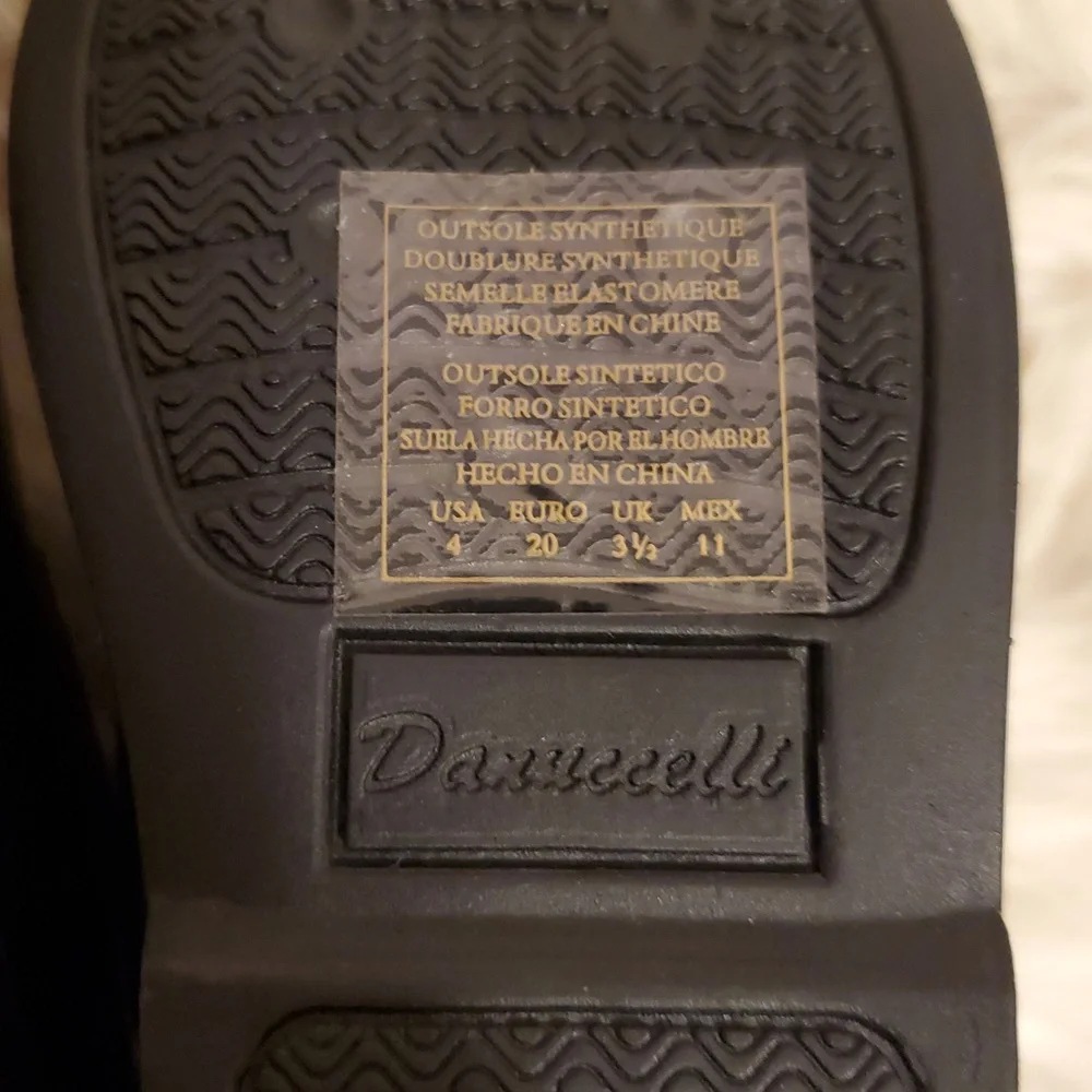 NWT Danuccelli Baby Boys Black Buckle Shoes - Size 4